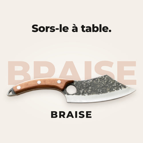 Couteau Braise posé devant son nom en grandes lettres, avec la phrase « Sors-le à table. »